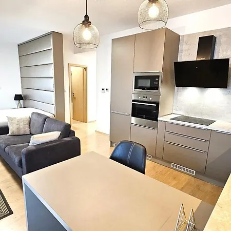 Apartment Golf Karpatska Trenčín